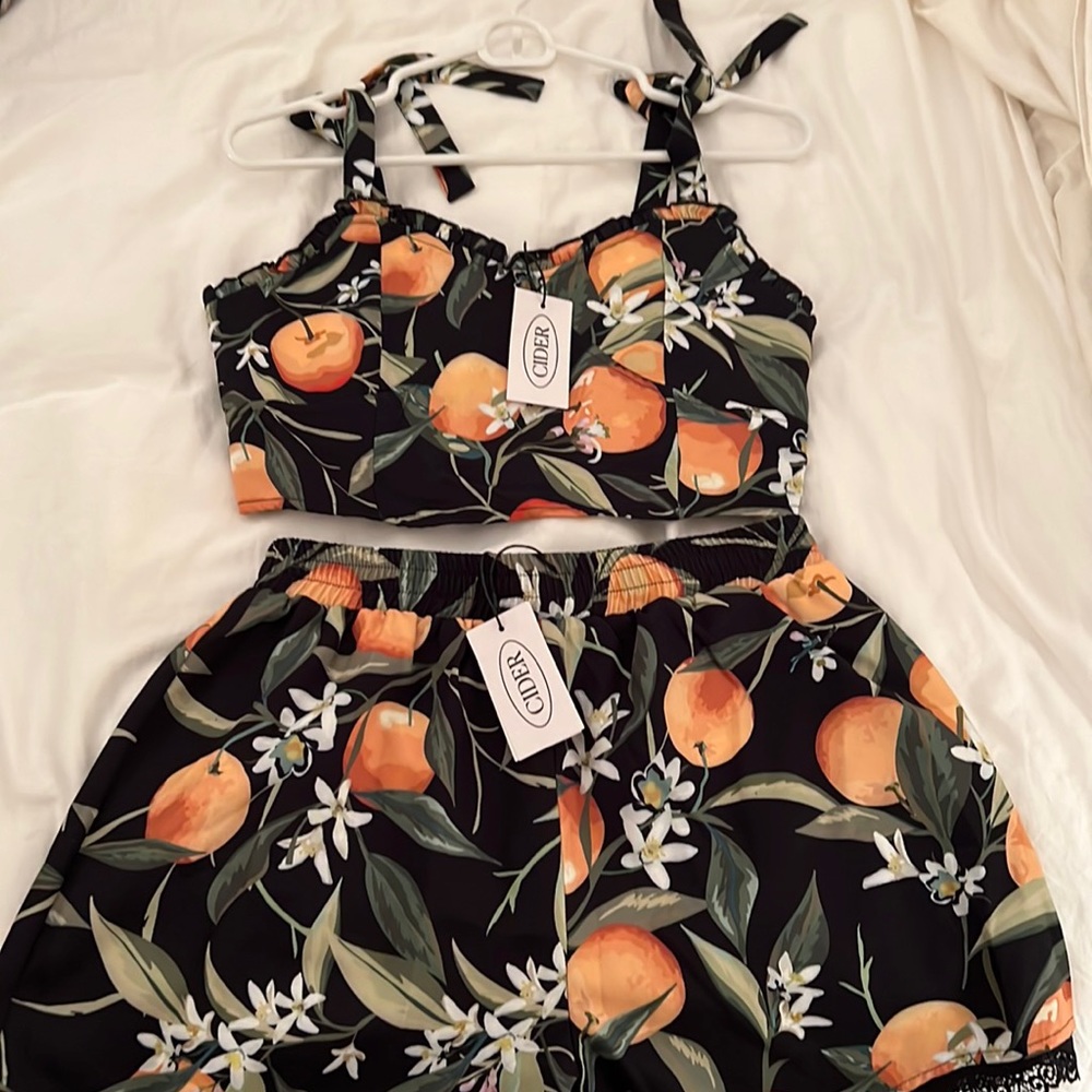 NEW WITH TAGS Cider brand two piece set: navy top and shorts, medium